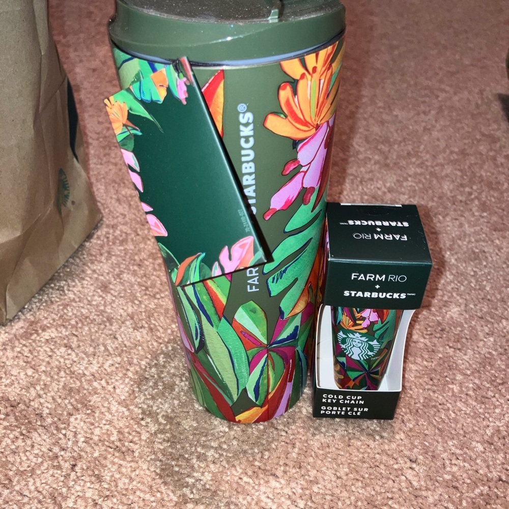 FARM RIO Starbucks LIMITED EDITION  Dark Green Banana Leaves Tumbler / Keychain - Picture 2 of 2